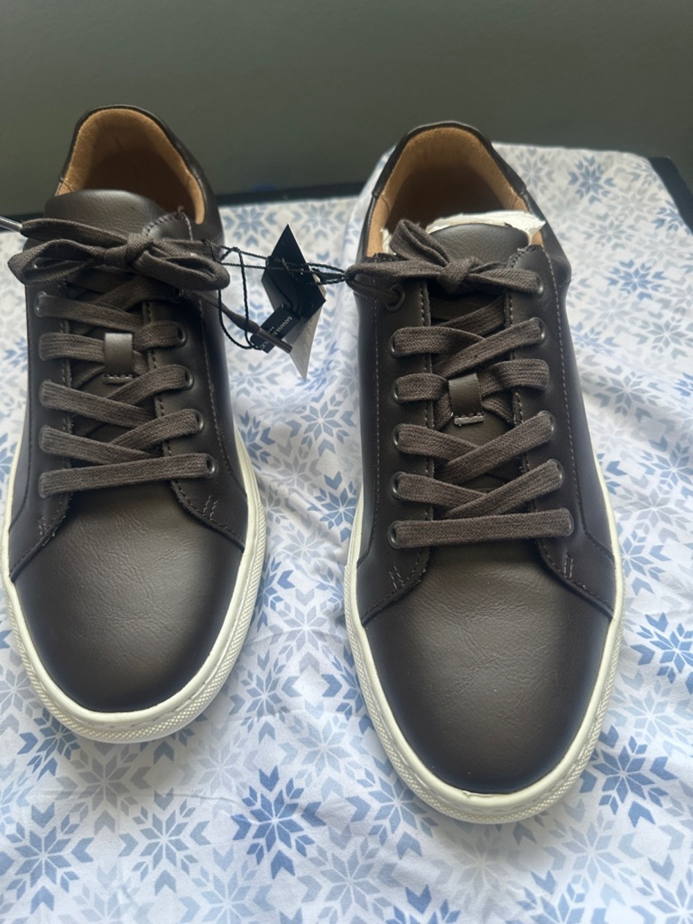 Banana Republic Men's Brown Low-Top Lace-Up Sneakers